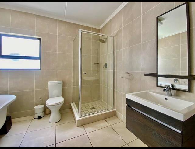 2 BEDROOM APARTMENT FOR SALE IN PETERVALE